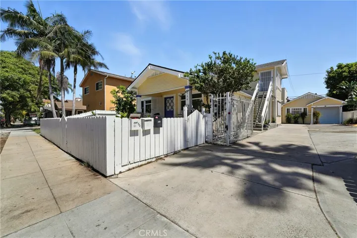 Electronic gate and driveway.