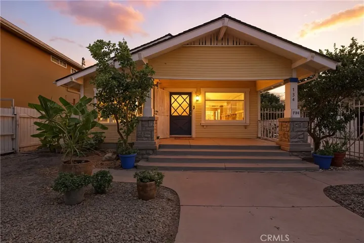 732 Saint Louis Avenue, Long Beach, California 90804