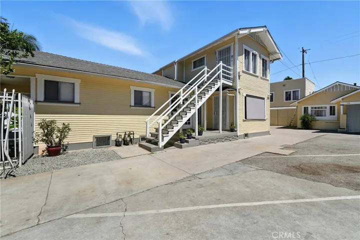 732 Saint Louis Avenue, Long Beach, California 90804