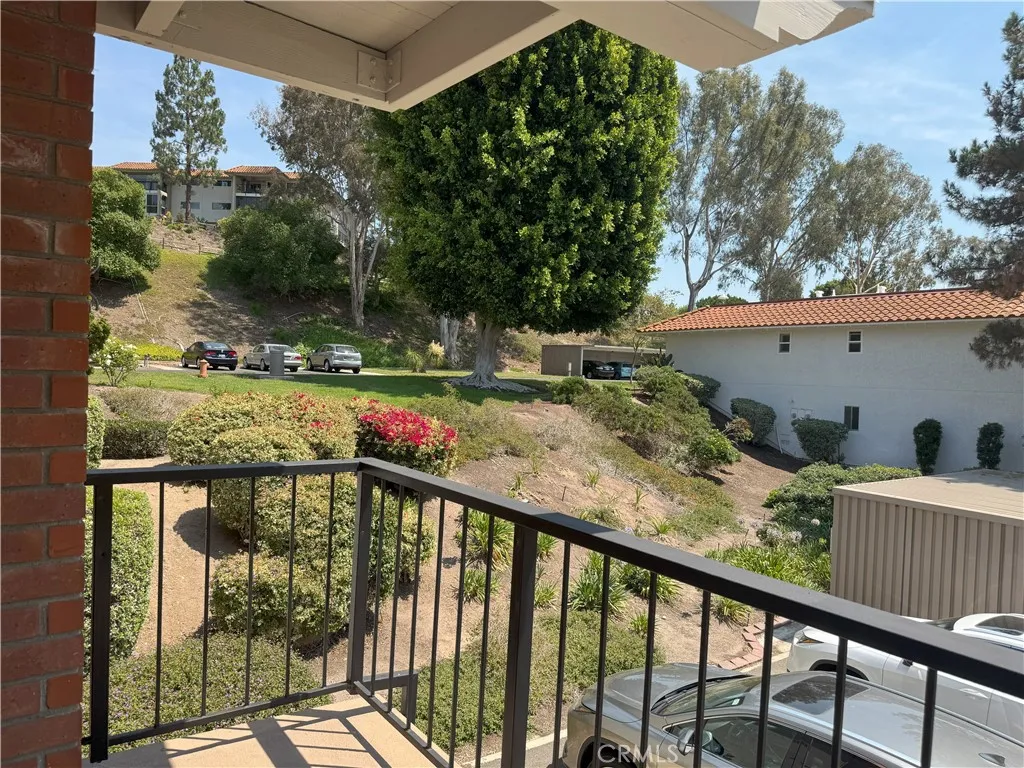 3300 Via Carrizo A, Laguna Woods, California 92637 home-pic-20