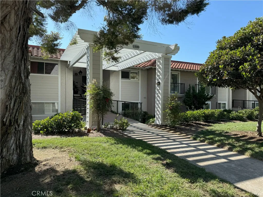 3300 Via Carrizo A, Laguna Woods, California 92637 home-pic-1
