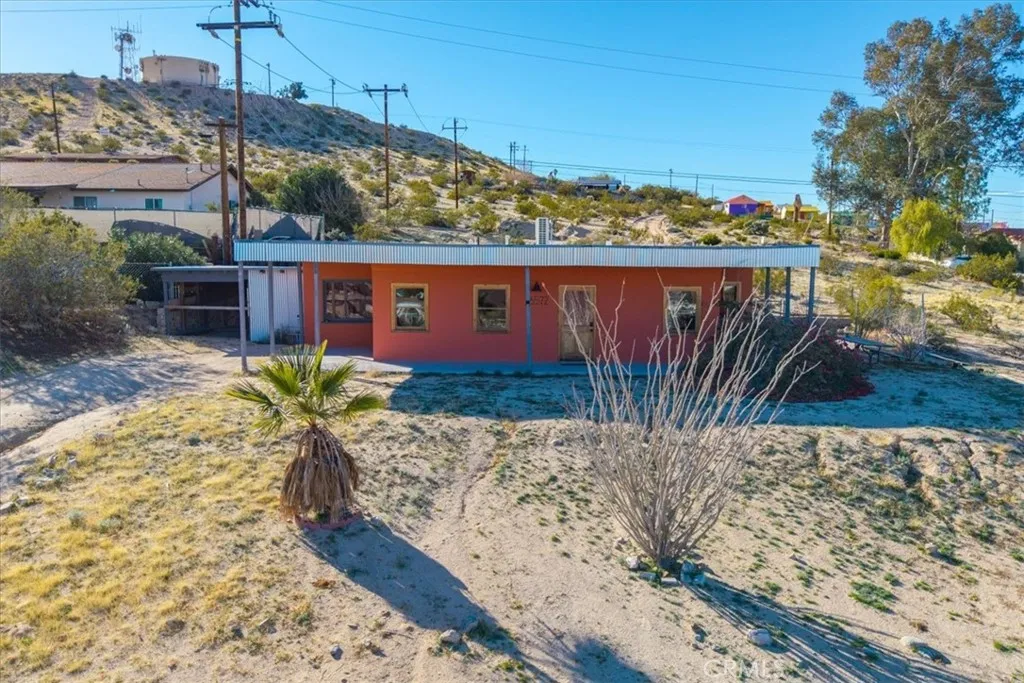6572 Bullion, 29 Palms, California 92277 home-pic-4
