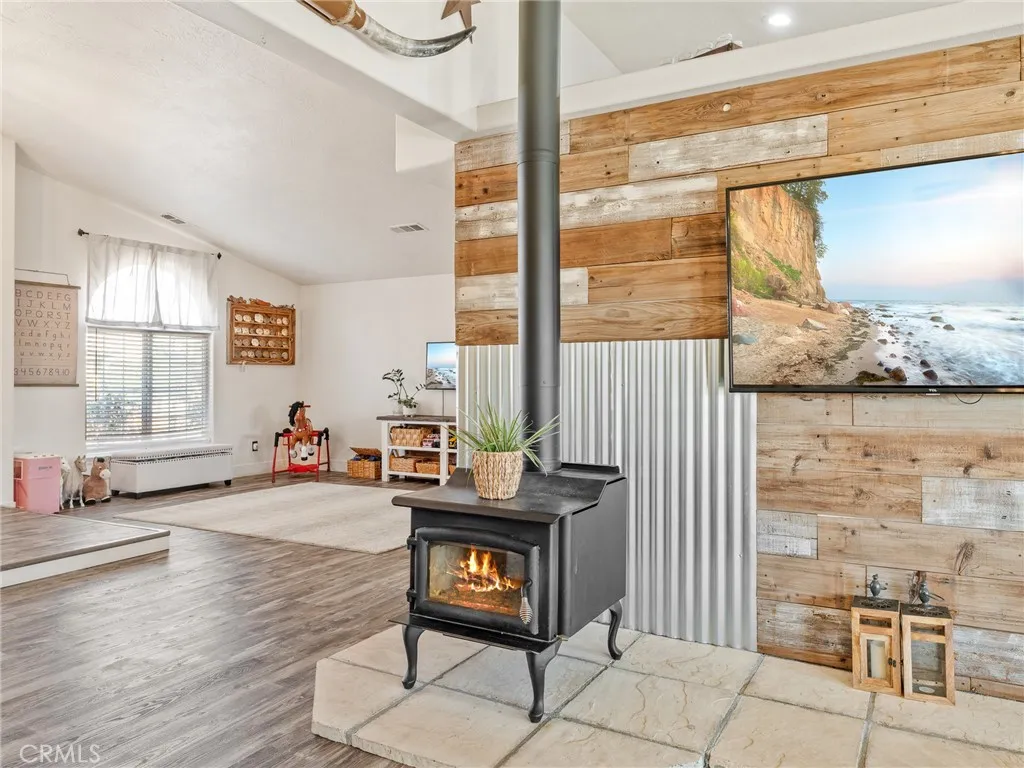 6370 Fremontia Street, Hesperia, California 92344 home-pic-22