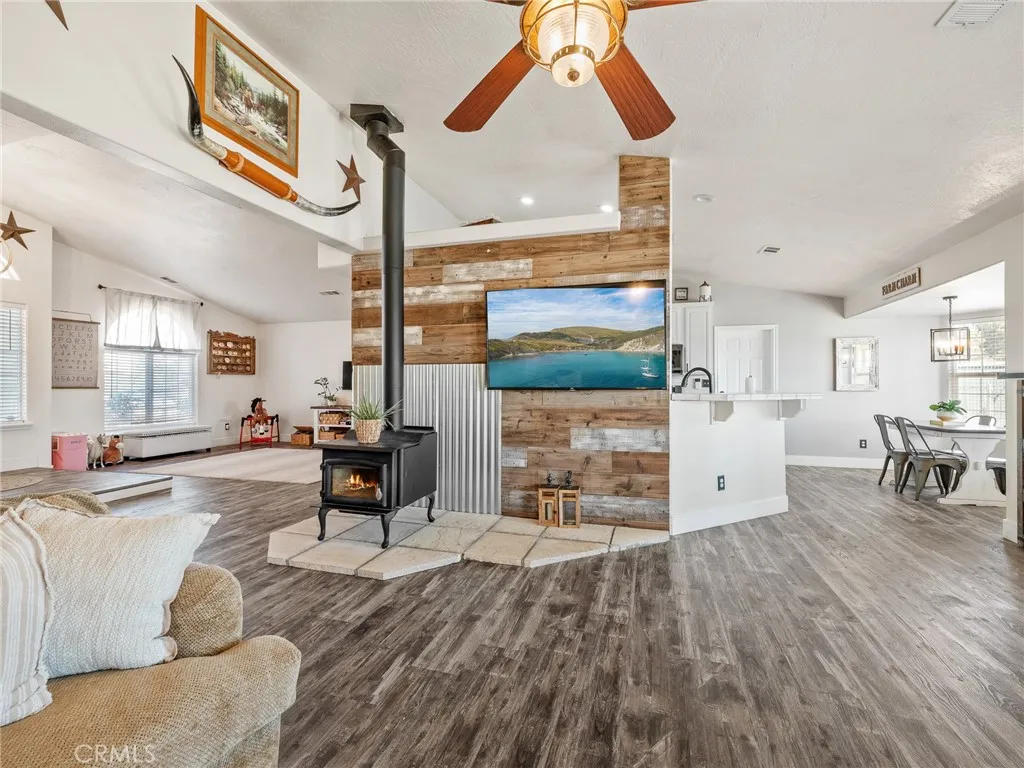 6370 Fremontia Street, Hesperia, California 92344 home-pic-21