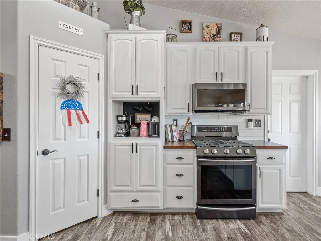 6370 Fremontia Street, Hesperia, California 92344 home-pic-27