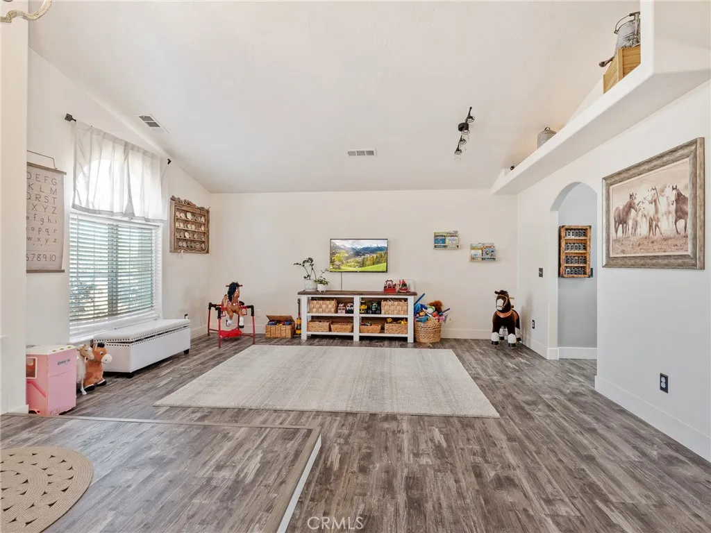 6370 Fremontia Street, Hesperia, California 92344 home-pic-13