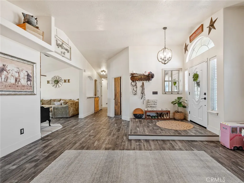 6370 Fremontia Street, Hesperia, California 92344 home-pic-15