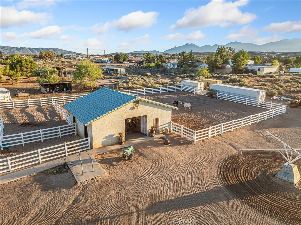 6370 Fremontia Street, Hesperia, California 92344 home-pic-3