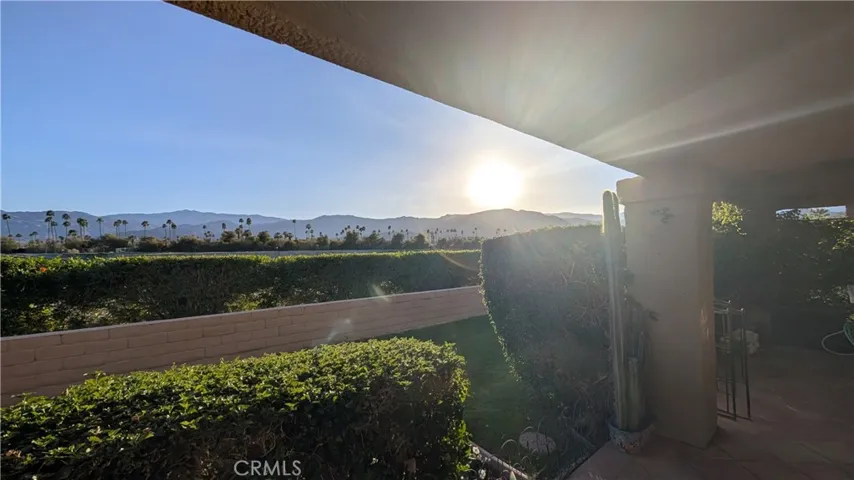 South Facing Mountain Views with private patio