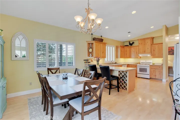16840 Antler Way, Weed, California 96094