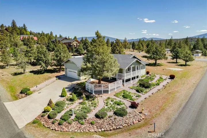 16840 Antler Way, Weed, California 96094