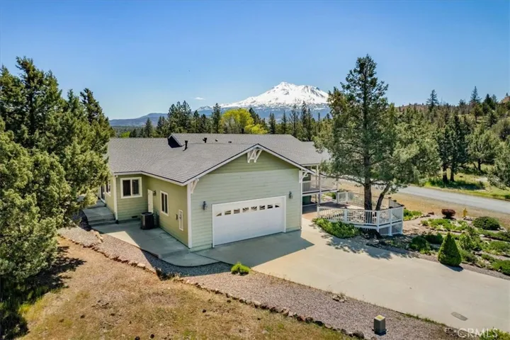 16840 Antler Way, Weed, California 96094