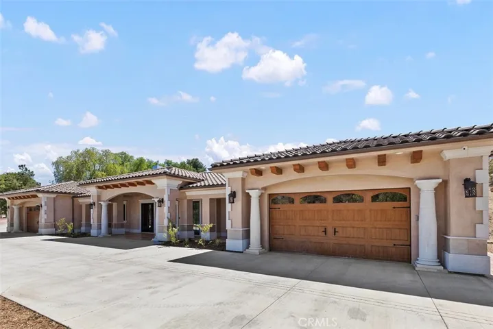 2 bedroom - 2 bath guest house w/ 4 car garage