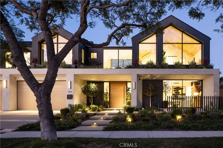 2100 Windward Lane, Newport Beach, California 92660