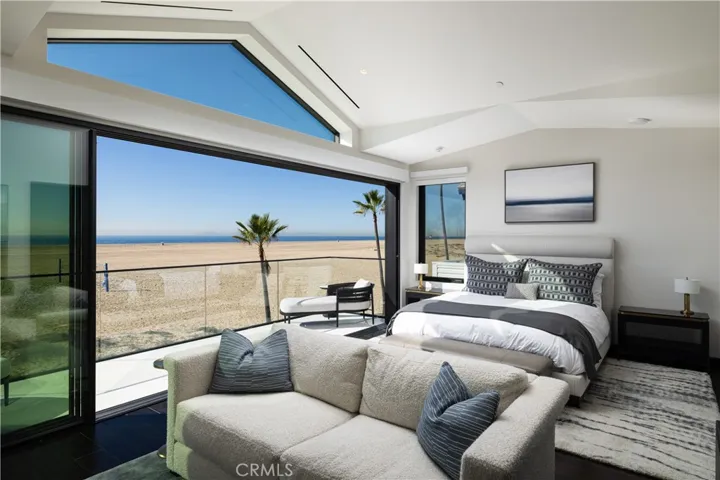 218 E Oceanfront Newport Beach California "Architectural Digest" newly rebuilt oceanfront home