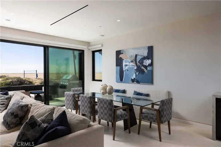 218 E Oceanfront Newport Beach California "Architectural Digest" newly rebuilt oceanfront home on the beach front boardwalk Newport Beach peninsula