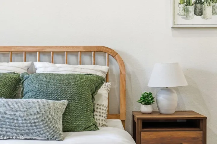 21_15103_Village_15_Camarillo_CA_93012_U