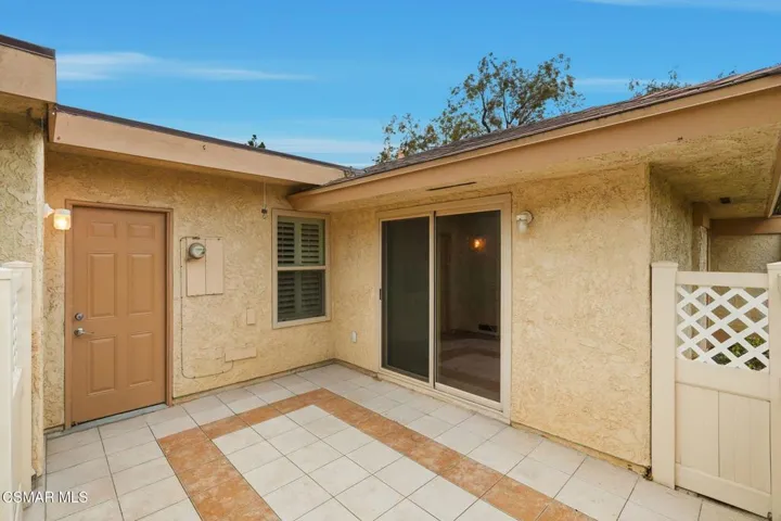 5_15103_Village_15_Camarillo_CA_93012_US