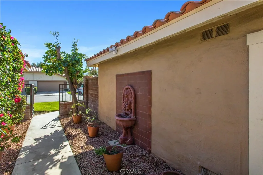 304 Villena, Palm Desert, California 92260 home-pic-6