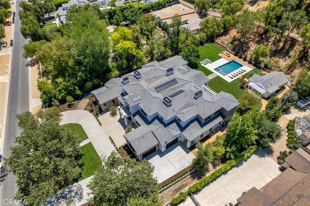 24044 Long Valley Road, Hidden Hills, California 91302 home-pic-57