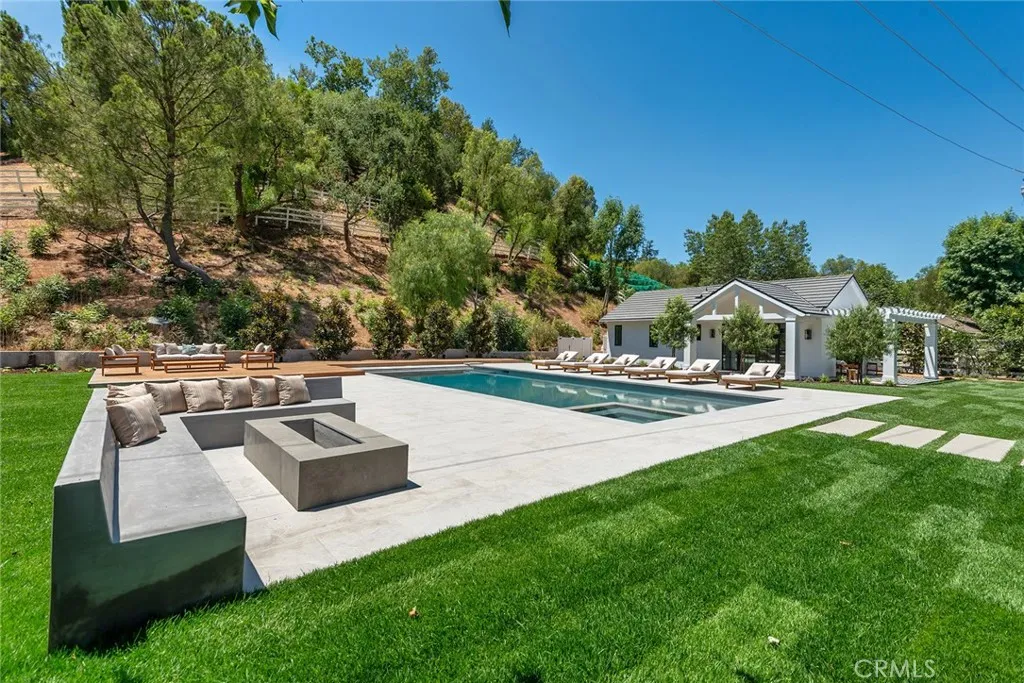 24044 Long Valley Road, Hidden Hills, California 91302 home-pic-47