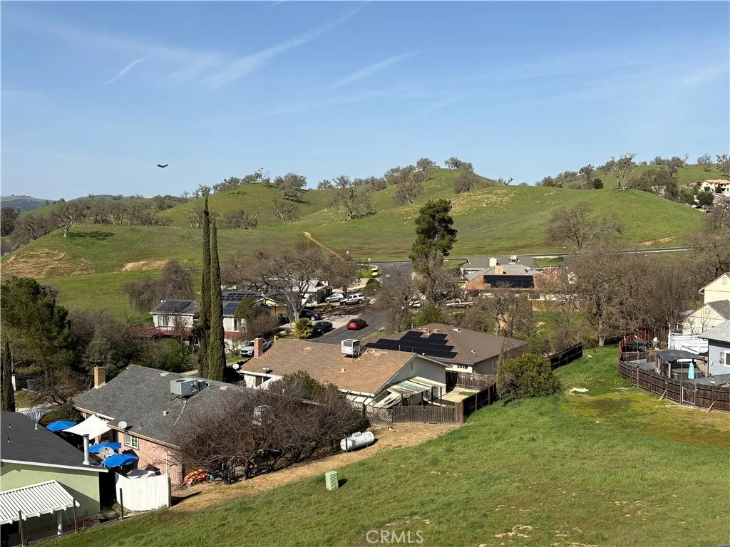 5081 Meadow Lark, Paso Robles, California 93446 home-pic-2