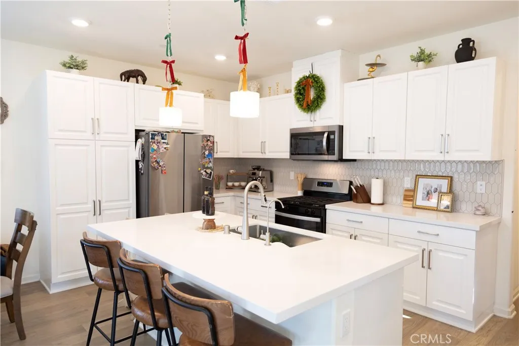 4078 Summer Way, Corona, California 92883 home-pic-8
