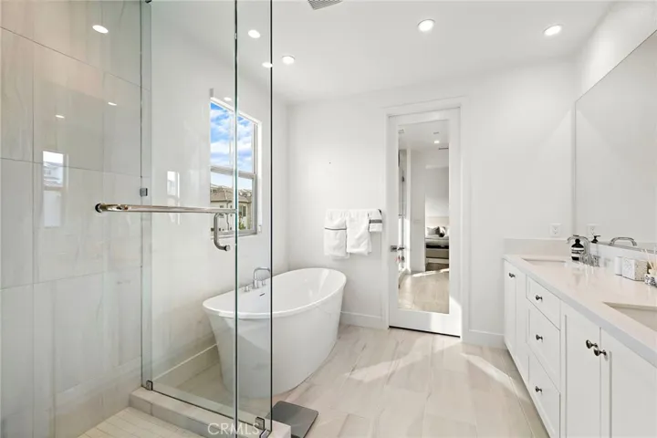 120 Eversedge, Irvine, California 92618
