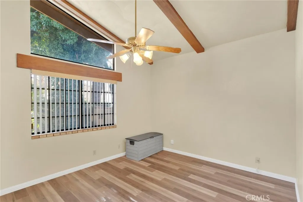 17800 Cresta Blanca Drive, Victorville, California 92395 home-pic-22