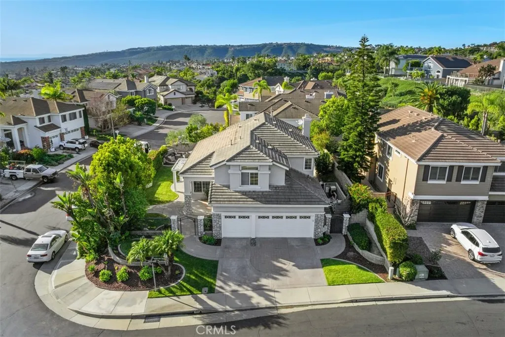 11 Fairlane, Laguna Niguel, California 92677 home-pic-2