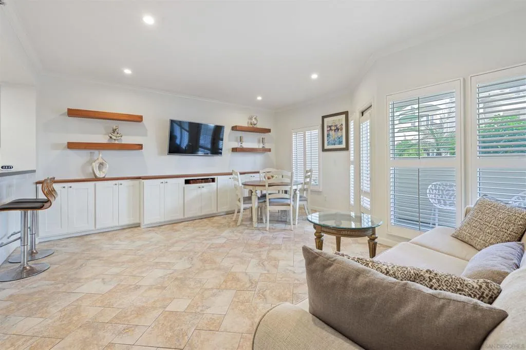 620 State St 115, San Diego, California 92101 home-pic-8