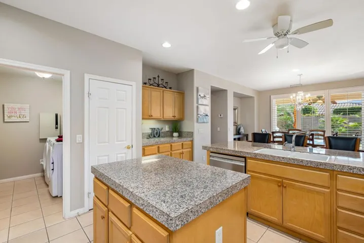 25-web-or-mls-JMGoldenB_OPMG_0126_025