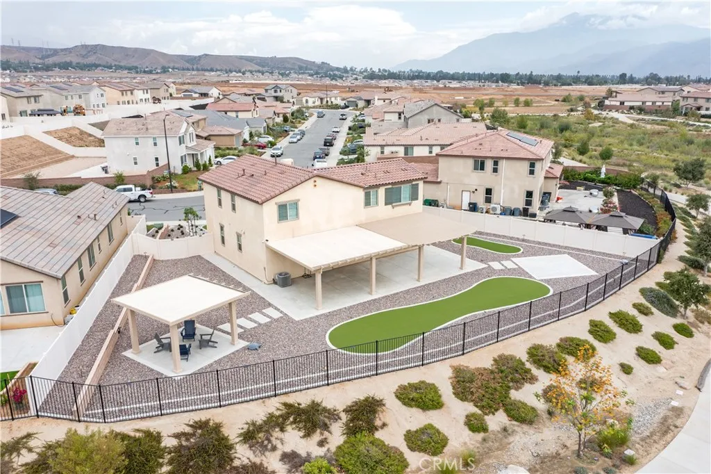 1525 Horizon, Banning, California 92220 home-pic-5