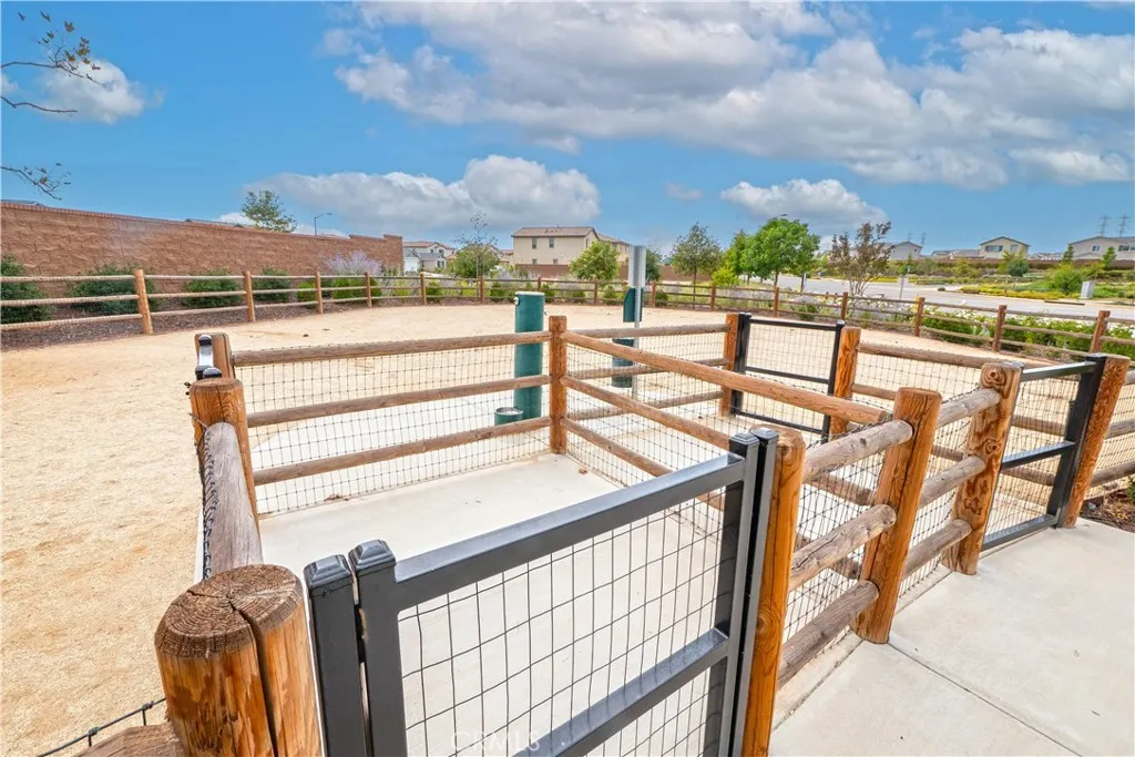 1525 Horizon, Banning, California 92220 home-pic-75