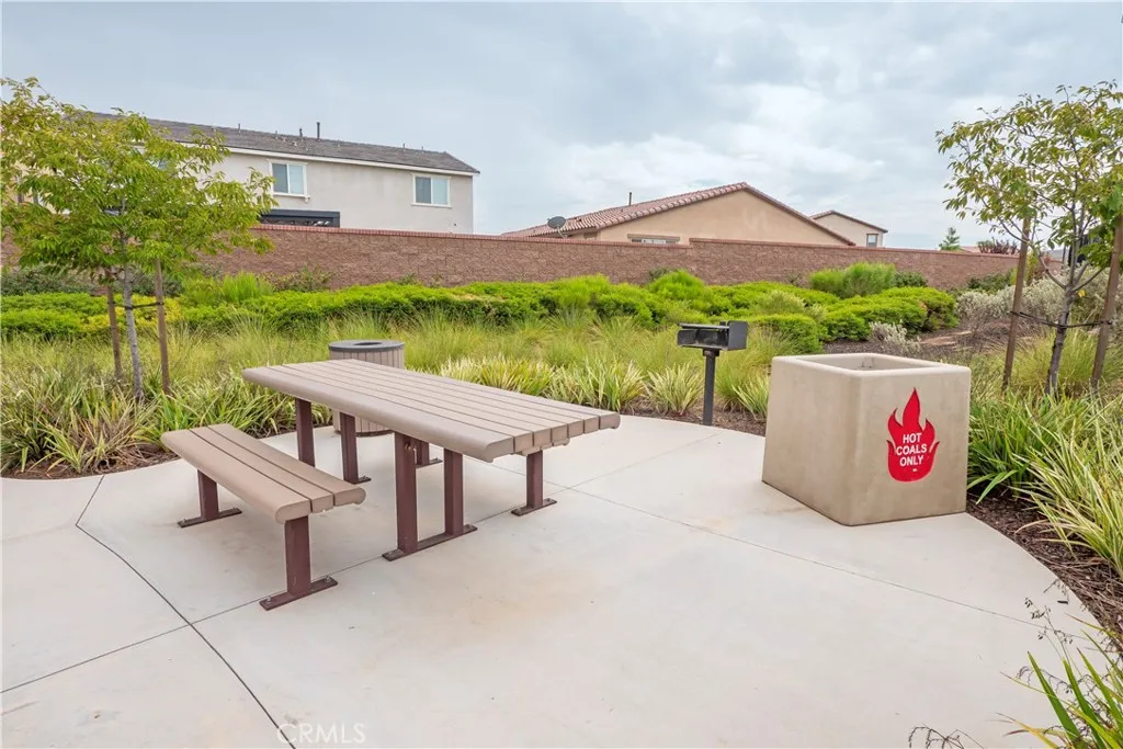 1525 Horizon, Banning, California 92220 home-pic-65