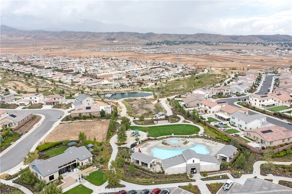 1525 Horizon, Banning, California 92220 home-pic-8