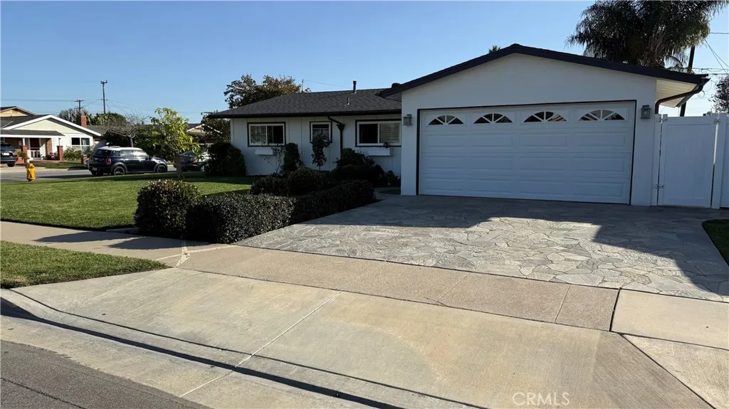 8422 Munster, Huntington Beach, California 92646 home-pic-22