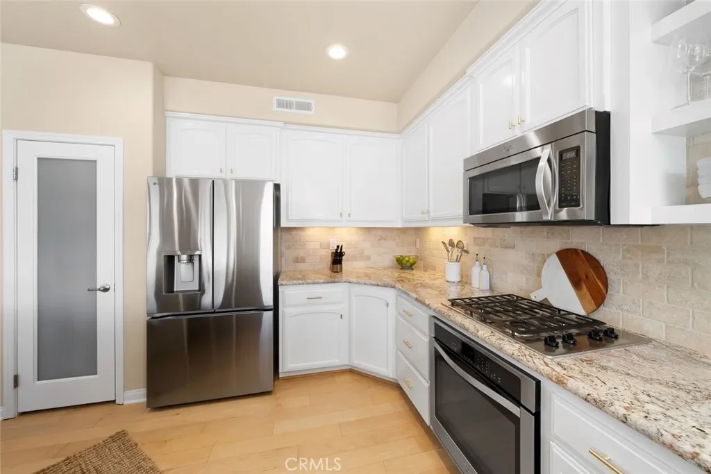 215 Placentia, Pismo Beach, California 93449 home-pic-18