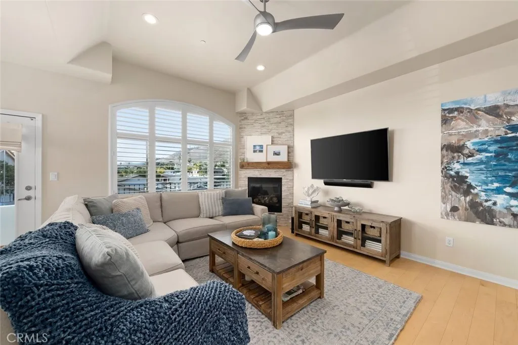 215 Placentia, Pismo Beach, California 93449 home-pic-14