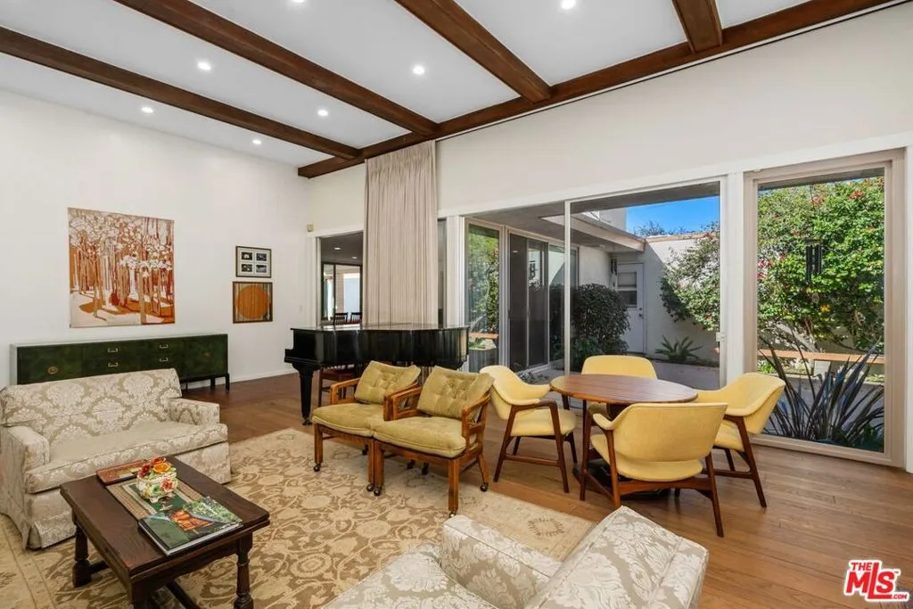 5435 W 64th Street, Los Angeles, California 90056 home-pic-13