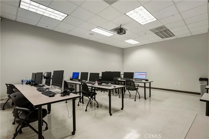 Small office 300-400 sq feet