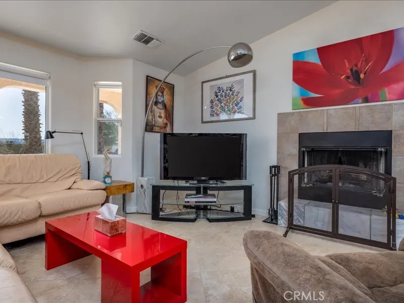 60208 Aberdeen, Joshua Tree, California 92252 home-pic-8