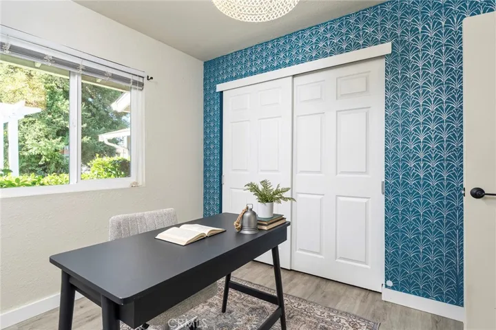 Bedroom/Office