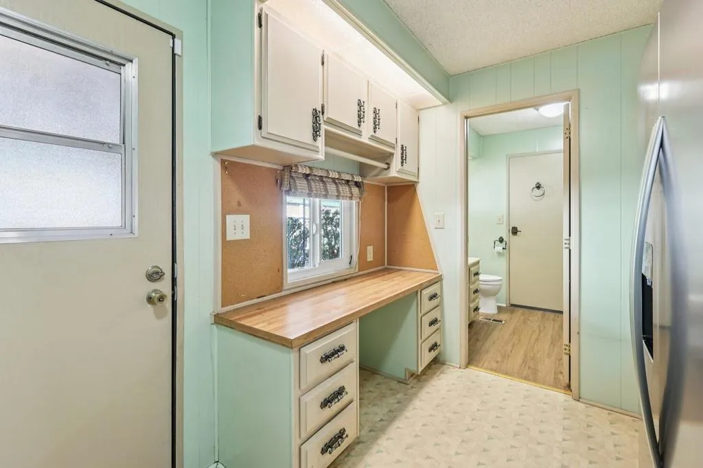14-web-or-mls-S Worthington St 14-S2701-