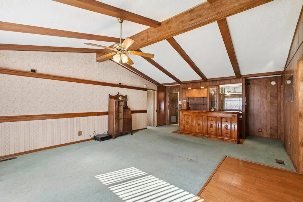 8-web-or-mls-S Worthington St 14-S2701-0