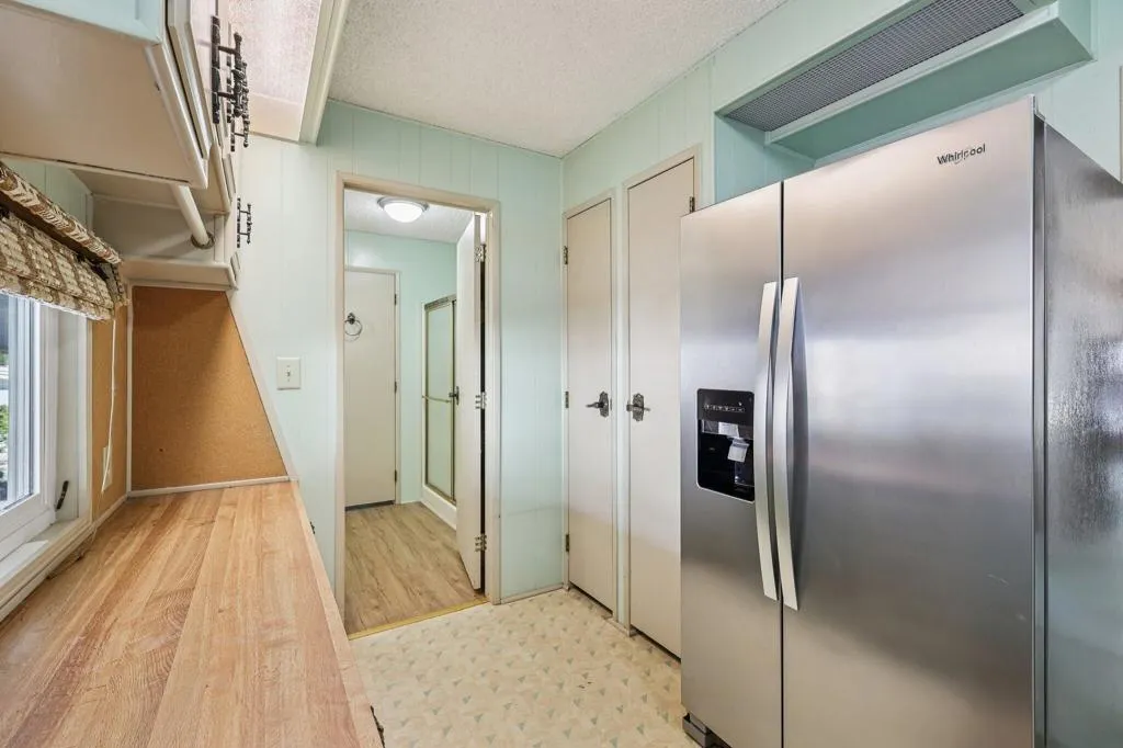 15-web-or-mls-S Worthington St 14-S2701-