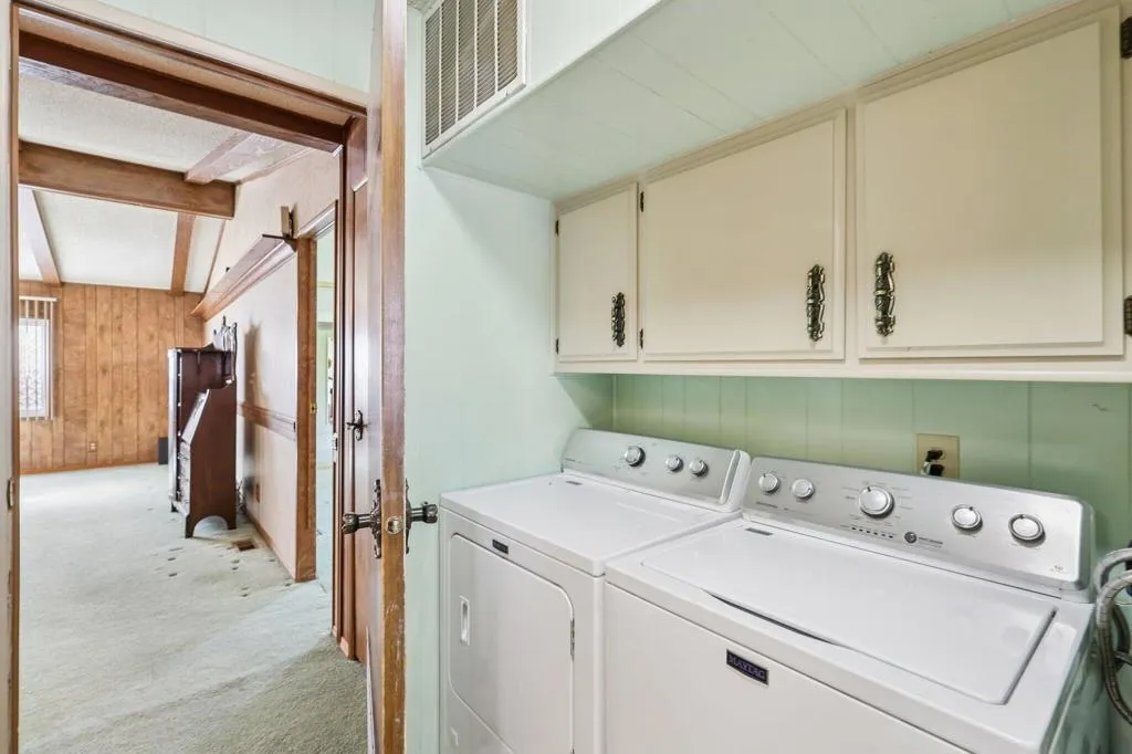 42-web-or-mls-S Worthington St 14-S2701-