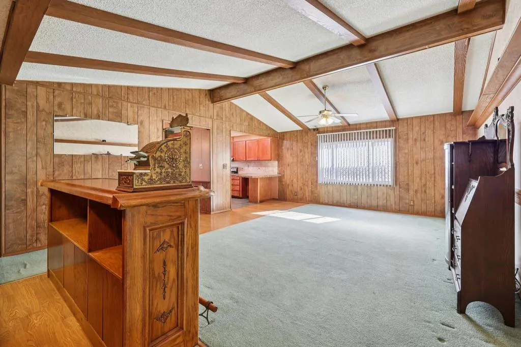 5-web-or-mls-S Worthington St 14-S2701-0
