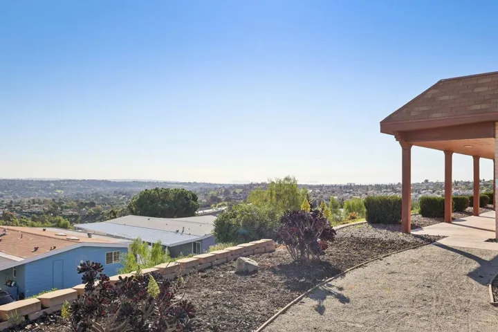 74-web-or-mls-S Worthington St 14-2701-9