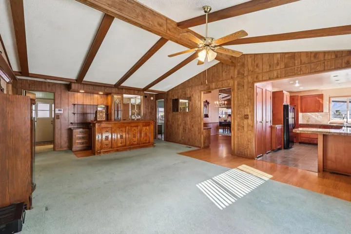 9-web-or-mls-S Worthington St 14-S2701-0
